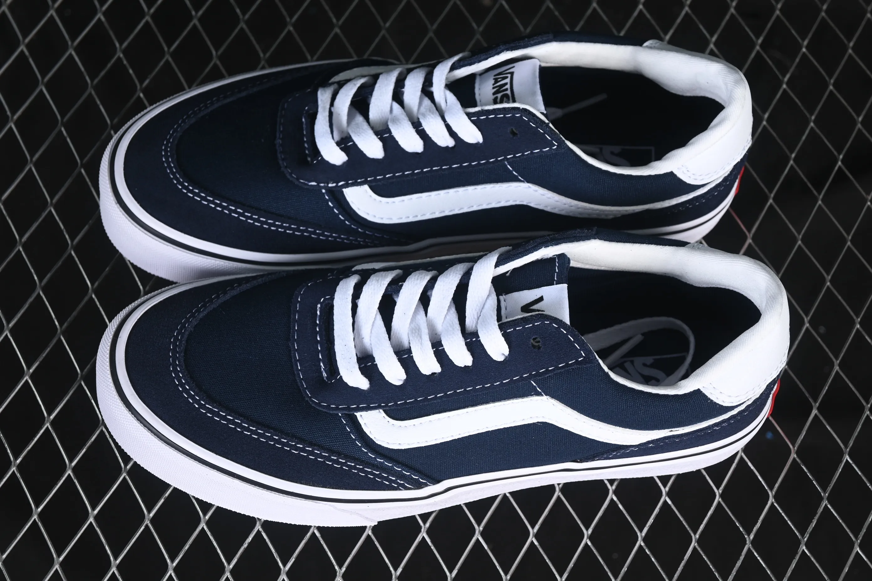 All categories Vans Vans series Vans Low Vans low-top Vans Brooklyn Ls Vans official vulcanized simple retro casual sneakers VN000D7QLKZ